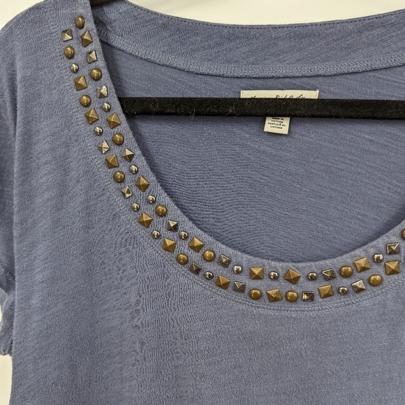 AMERICAN EAGLE Studded Short Sleeve Tee - Picture 2 of 6
